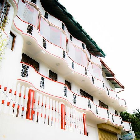 Yoho Toppass Breeze Hotel Нувара Елия Екстериор снимка