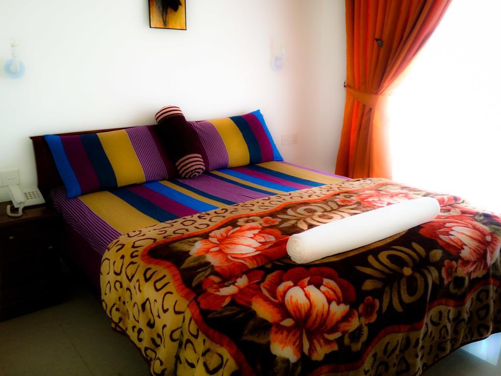 Yoho Toppass Breeze Hotel Нувара Елия Екстериор снимка