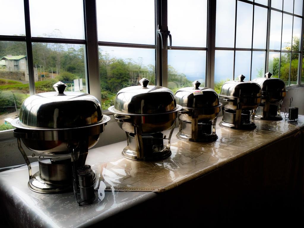 Yoho Toppass Breeze Hotel Нувара Елия Екстериор снимка