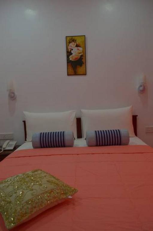 Yoho Toppass Breeze Hotel Нувара Елия Екстериор снимка